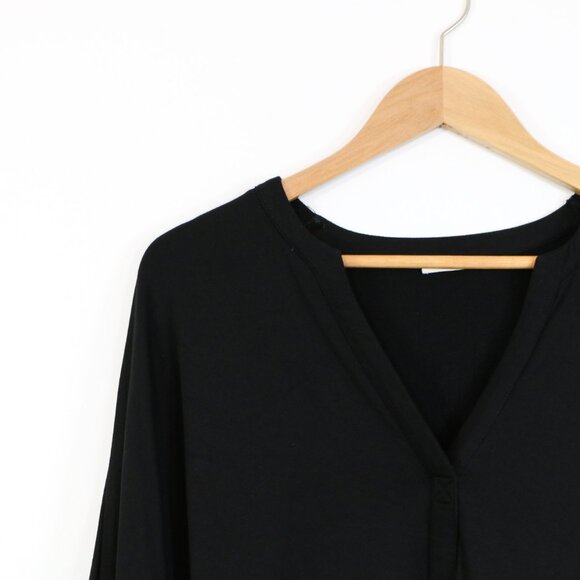 *Terrera Black V Neck Blouse - Picture 6 of 7